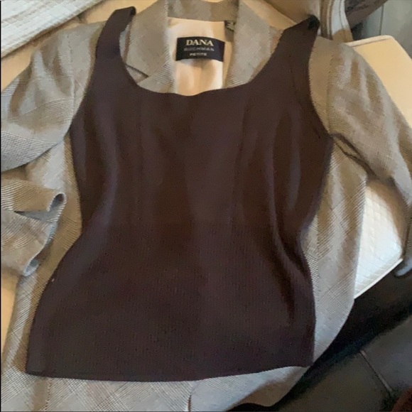 EUC Dana BUCHMAN Blazer & matching silk shirt - Picture 10 of 12